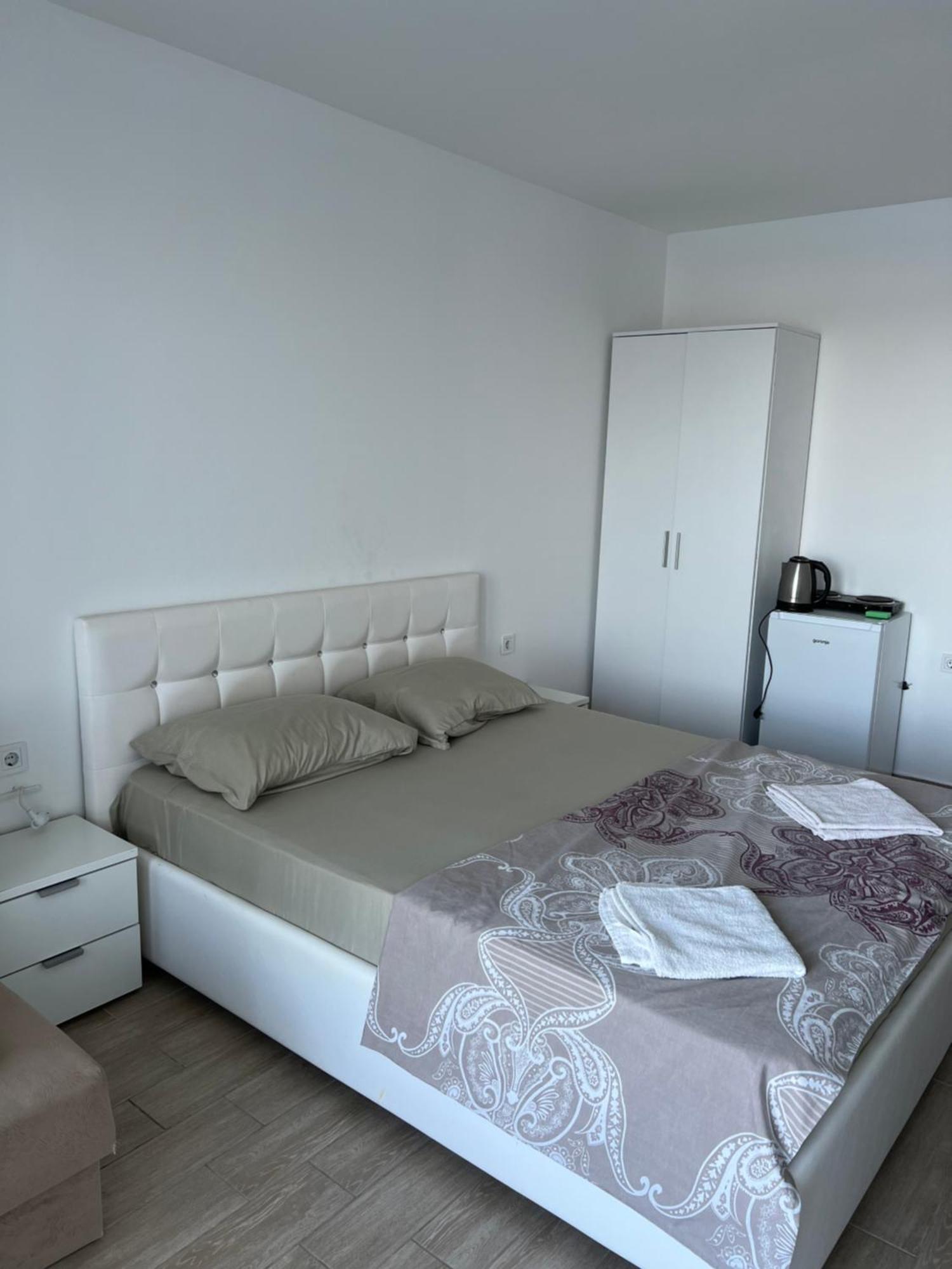 Sea Star Apartments Ulcinj Esterno foto