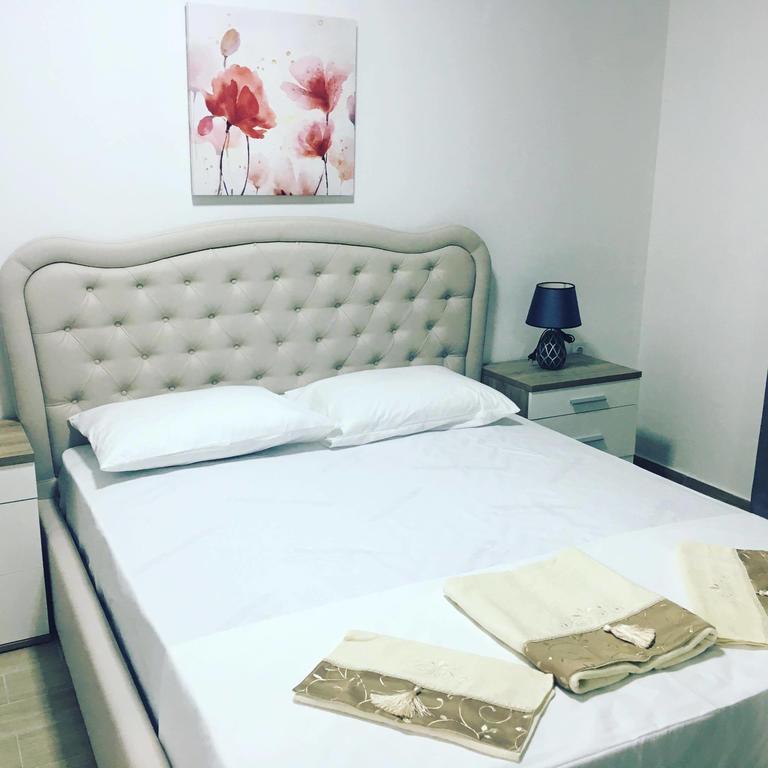 Sea Star Apartments Ulcinj Esterno foto
